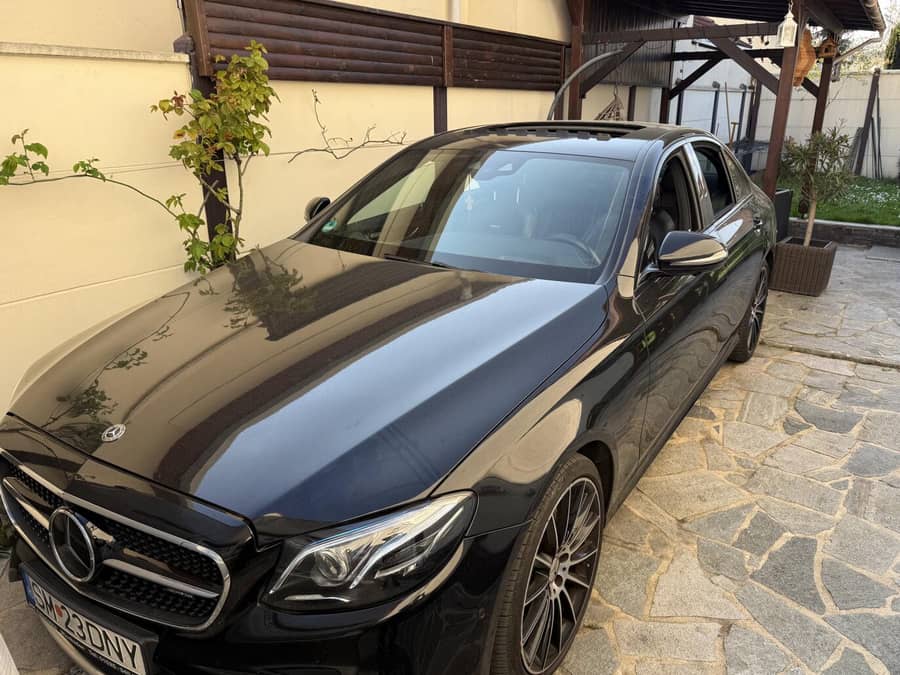 Mercedes-Benz E 43 AMG Automată 401 HP Benzină — fotografie 1 din 7