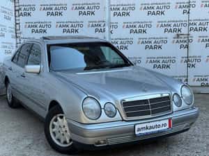 Mercedes-Benz E 43 AMG Automată 401 HP Benzină — miniatura 7