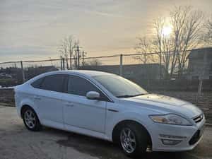 Ford Mondeo 2014 Diesel Automată 255.000 km — miniatura 3