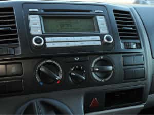 Volkswagen Transporter T5 2.0 TDI – 2010 | N1 | Înmatriculată România — miniatura 5