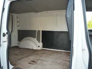 Volkswagen Transporter T5 2.0 TDI – 2010 | N1 | Înmatriculată România — miniatura 6