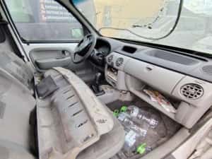 Lampa / Tripla stop stanga pe aripa Renault Kangoo 2002 — miniatura 6