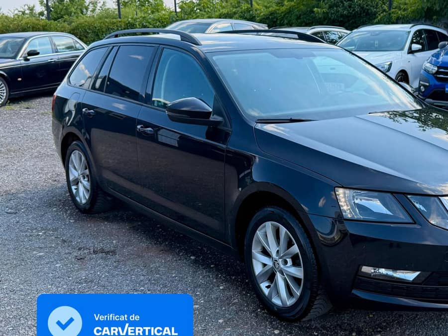 Skoda Octavia Automată 116 HP Diesel — fotografie 1 din 7