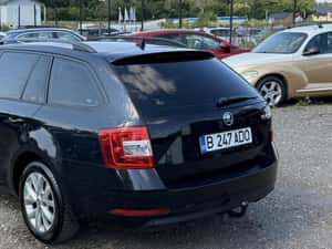 Skoda Octavia Automată 116 HP Diesel — miniatura 4