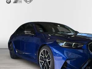 BMW M5 G90 Plug-in Hybrid &ndash; 727 CP — miniatura 4