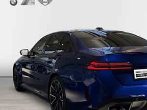 BMW M5 G90 Plug-in Hybrid &ndash; 727 CP — miniatura 5