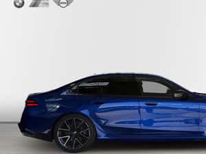 BMW M5 G90 Plug-in Hybrid &ndash; 727 CP — miniatura 7
