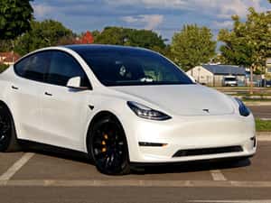 Vând Tesla Model Y Performance, Dual Motor AWD, prima înmatriculare 09.01.2023. — miniatura 7