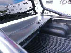 Toyota Hilux SUV Second-hand de vânzare — miniatura 6