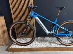 CU ACTE! Mondraker Crafty RR Fox 38 Kashima bicicleta Bosch CX e-bike — miniatura 10