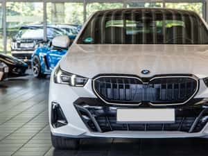 BMW 550e xDrive M Sport PRO — miniatura 3