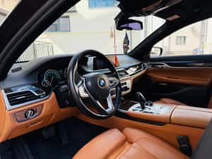 BMW SERIA 740D xD M Pack / Individual / Long / Parc Auto ! Variante-/+ — miniatura 8