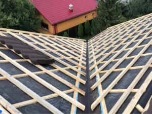 Acoperisurii Bilka Reparatii Montaj Dulgherie Vopsim Tabla Izolați — miniatura 5