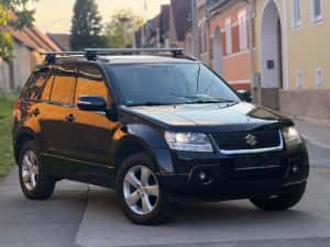 Suzuki Grand Vitara 2011 EURO 5 motor 1,9 diesel 129 cp. 4x4 la buton — miniatura 9