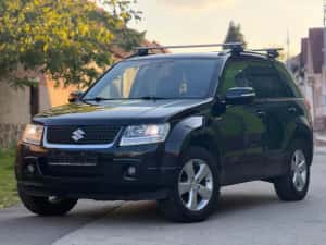 Suzuki Grand Vitara 2011 EURO 5 motor 1,9 diesel 129 cp. 4x4 la buton — miniatura 10