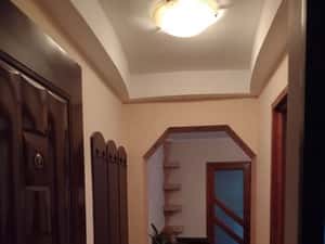 Inchiriez apartament