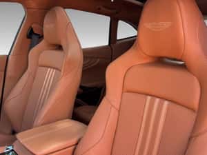 Aston Martin DBX Automată 707 HP Benzină — miniatura 7