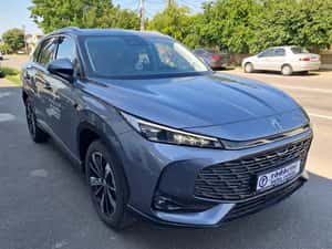 MG HS SUV 2024, 2.216 km, 170 cp, automată, Benzină — miniatura 1