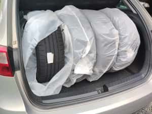 Seat Ibiza 2015 benzina 1.4 Mpi perfecta stare ieftin Garanție — miniatura 7