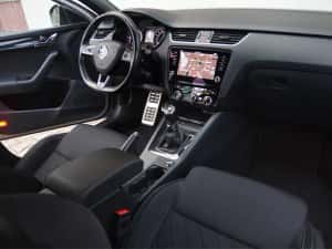 Skoda Octavia VRS 2.0TDI - 184Cp / GARANTIE / CarPlay / Distronic — miniatura 7