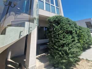 Mamaia Nord- Garsoniera mobilata, etaj parter cu terasa- 42.000euro — miniatura 3
