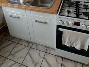 Apartament 4 camere etaj 2 Circumvalatiunii Ghe Lazar centrala proprie 2 bai zona foarte linistita — miniatura 2