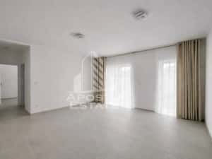 Apartament 2 camere de vanzare, curte proprie, zona Giroc/Braytim