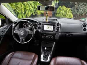 VW Tiguan 4x4 2.0 tdi — miniatura 6