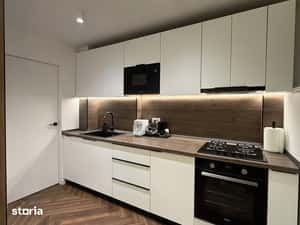 Apartament 3 camere renovat, loc parcare — miniatura 5