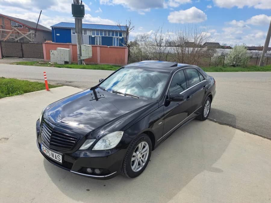 Mercedes-Benz E-class 250 — fotografie 1 din 10