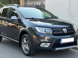 Dacia Sandero Stepway Prestige 2019 - TCe 90 Easy-R - Cutie Automată - Navigație - Climatronic - Senzori Parcare - Cameră Marșarier. — miniatura 3