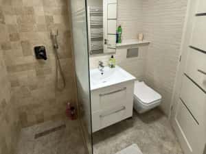 Regim hotelier     LUX   2/1 camere  ( spitalul judetean) — miniatura 9