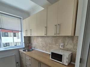 Inchiriez garsoniera Militari Residence — miniatura 4