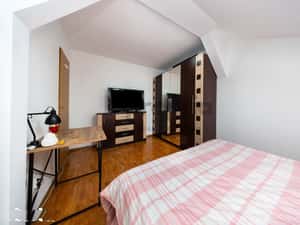 APARTAMENT MOBILAT SI UTILAT — miniatura 3