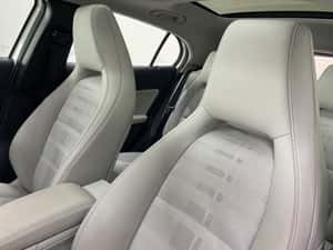 Mercedes-Benz GLA 220 SUV 2019 - 43.997 km - 31.218 EUR — miniatura 6