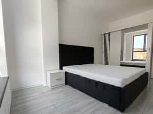 APARTAMENT 3 CAMERE I DE INCHIRIAT I CENTRU I ETAJ 1 I MOBILAT SI UTIL — miniatura 5