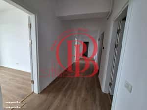 5 camere 193 mp total | 2 Terase | 3 bai | Liviu Rebreanu — miniatura 3