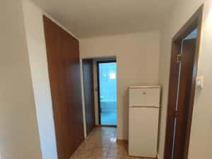Apartament 2 camere, balcon, zona Alfa, Arad — miniatura 3
