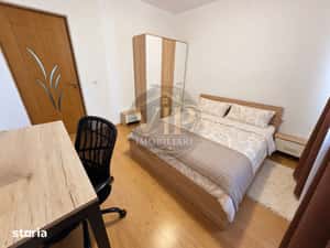 Apartament cu 3 camere,decomandat,85 mp utili,Centru — miniatura 4