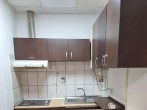 Inchiriez garzoniera — miniatura 4