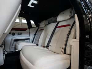 Rolls-Royce Ghost, 7.870 km, Euro 440.440 — miniatura 7