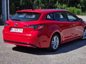Toyota Corolla 1.8 Hibrid Automată 122 CP 2021 — miniatura 4