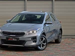 Kia Xceed - Plug In Hibrid an 2022 — miniatura 7