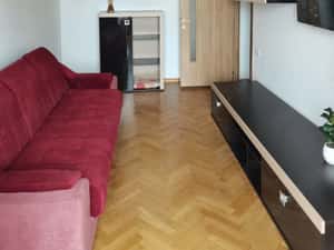 Ofer HOTELIER ap 2 cam dec de LUX zona salii Sporturilor Brasov de la 210 lei zi — miniatura 2