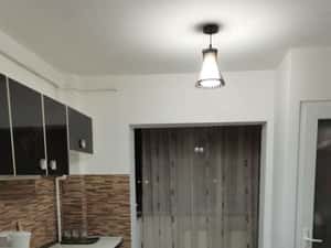 Ofer HOTELIER ap 2 cam dec de LUX zona salii Sporturilor Brasov de la 210 lei zi — miniatura 3