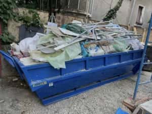 Transport moloz/demolari/vegetatie/mobila/saltele/canapele/manipulanti
