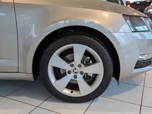Skoda Octavia 2019, 84.500 km, cu extra — miniatura 3