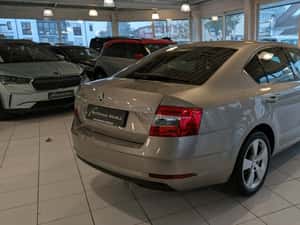 Skoda Octavia 2019, 84.500 km, cu extra — miniatura 4