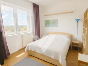 Apartament 3 camere 2 bai, 73 mp + balcon, etaj 5, lift Terezian Sibiu — miniatura 6