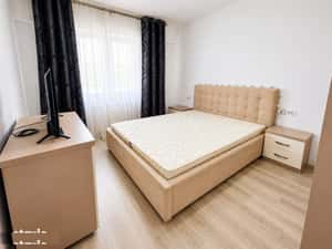 Apartament cu 2 camere, decomandat, Central, 57mp, 500 euro — miniatura 3